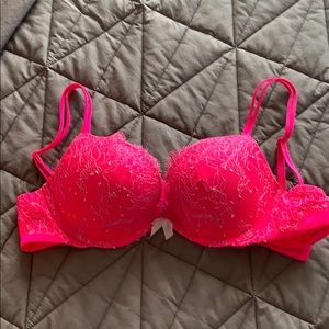 Victoria’s Secret Very Sexy Push Up - 36A